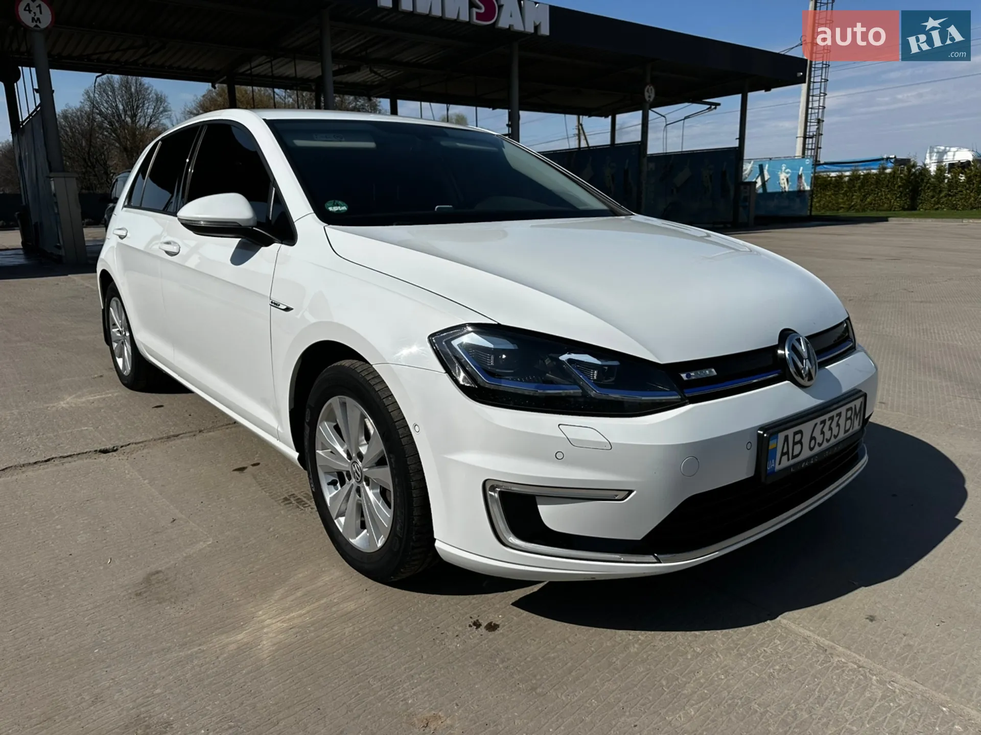 2017 Volkswagen Golf - фото 1