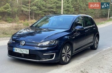 Хетчбек Volkswagen e-Golf 2014 в Рівному