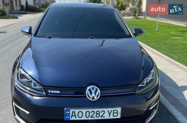 Хетчбек Volkswagen e-Golf 2015 в Ужгороді