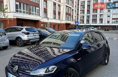 Хэтчбек Volkswagen e-Golf 2017 в Ивано-Франковске