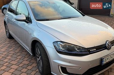 Хэтчбек Volkswagen e-Golf 2015 в Житомире