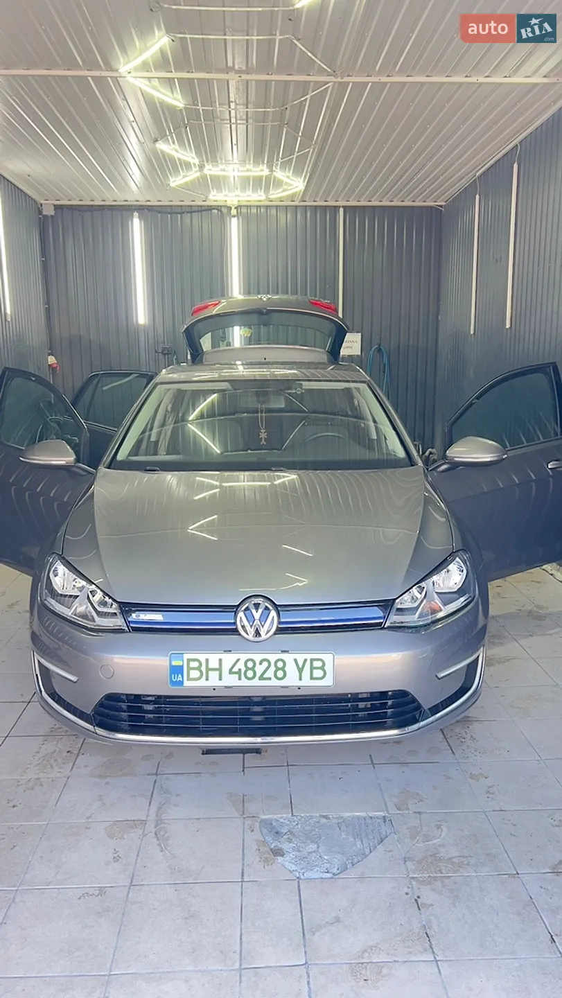 2016 Volkswagen Golf - фото 1