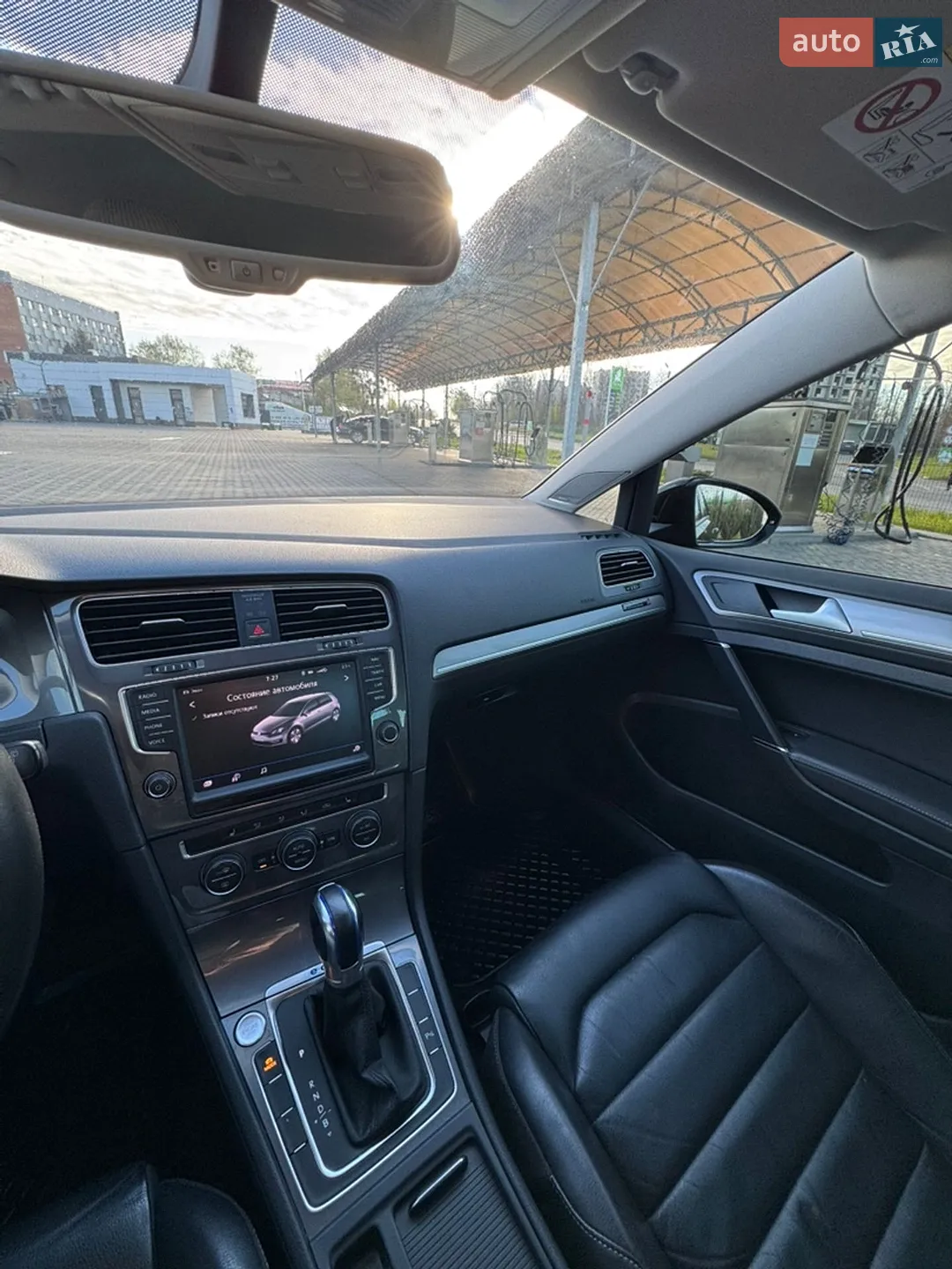 2014 Volkswagen Golf - мініатюра 28