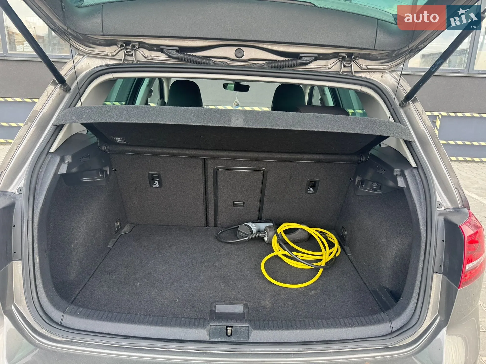 2016 Volkswagen Golf - мініатюра 43