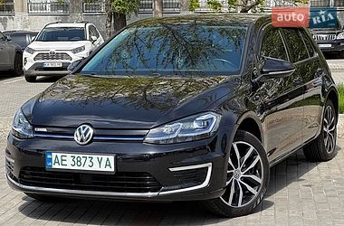 Хетчбек Volkswagen e-Golf 2020 в Дніпрі
