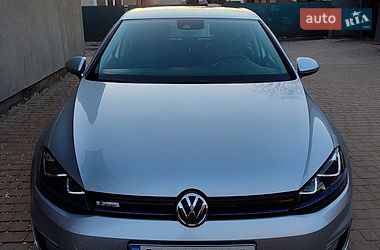 Хэтчбек Volkswagen e-Golf 2015 в Нововолынске