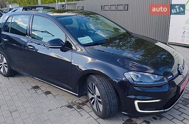 Хэтчбек Volkswagen e-Golf 2015 в Каменец-Подольском