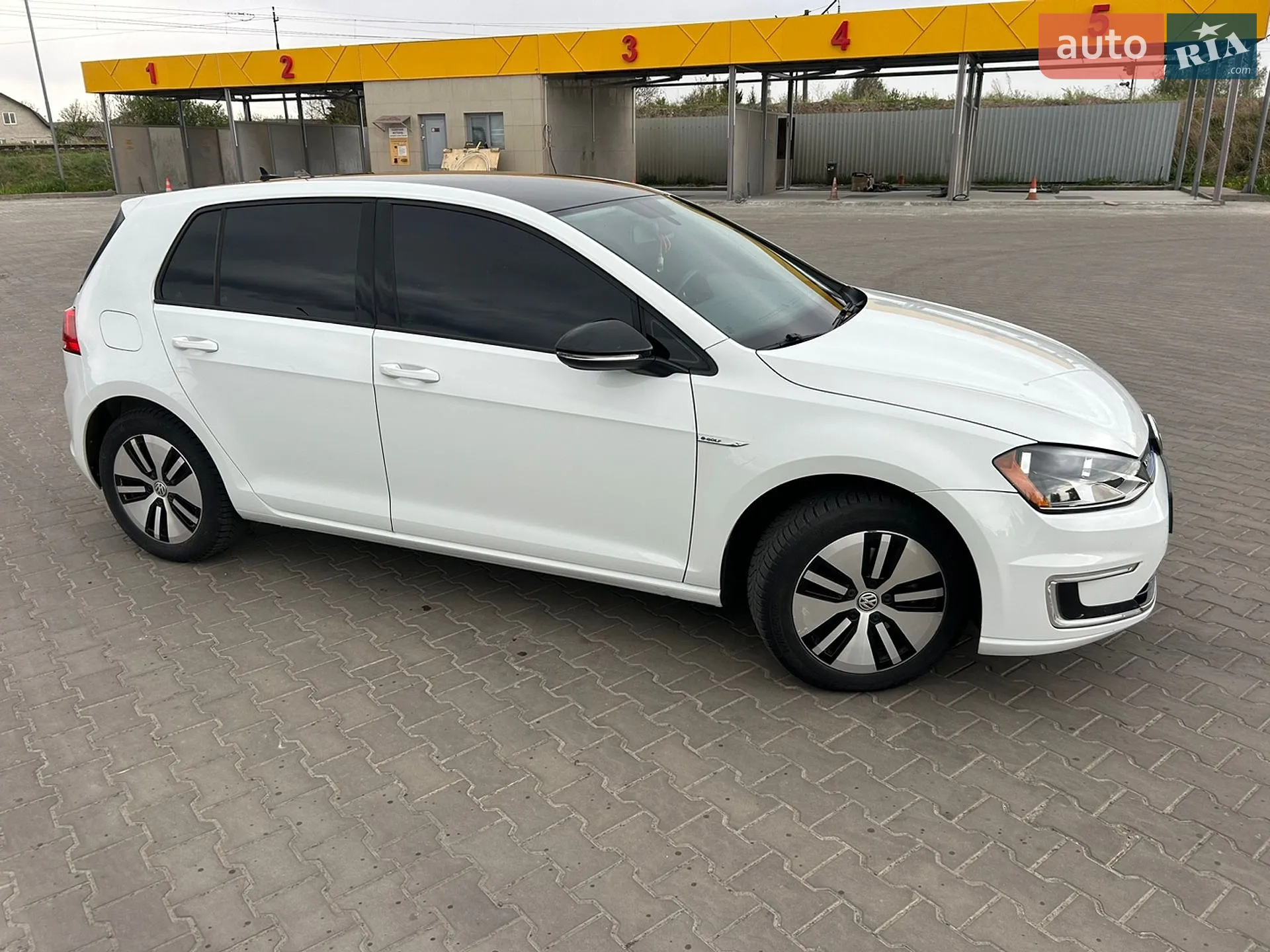2015 Volkswagen Golf - мініатюра 2