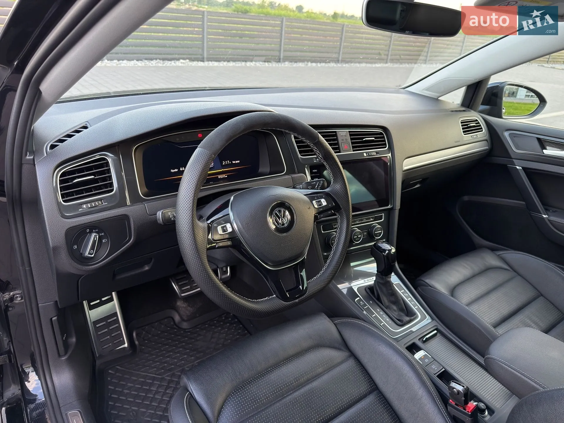 2019 Volkswagen Golf - мініатюра 2
