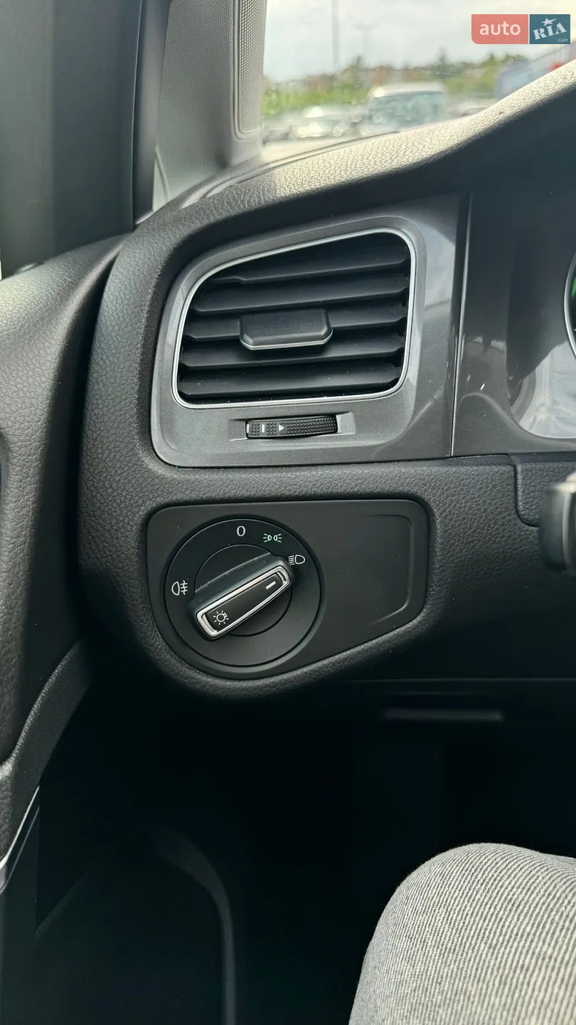 2015 Volkswagen Golf - мініатюра 17