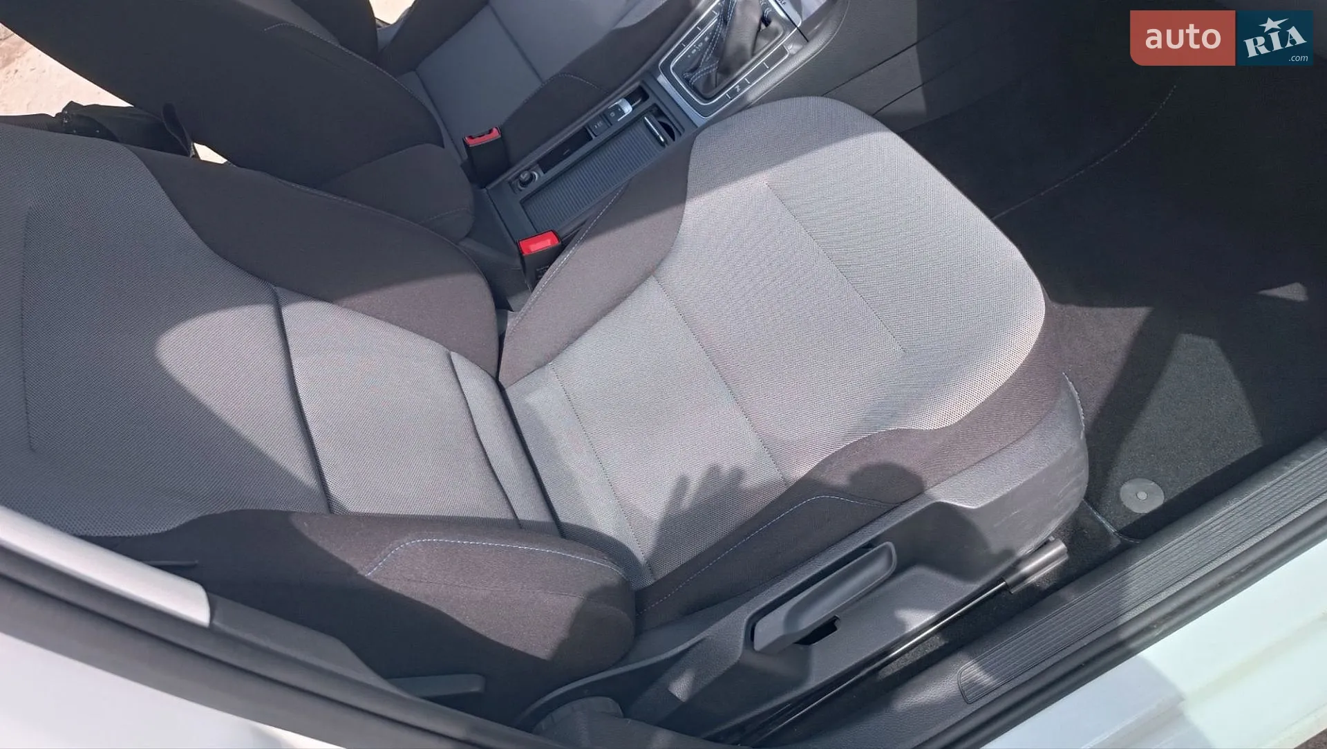 2015 Volkswagen Golf - мініатюра 36