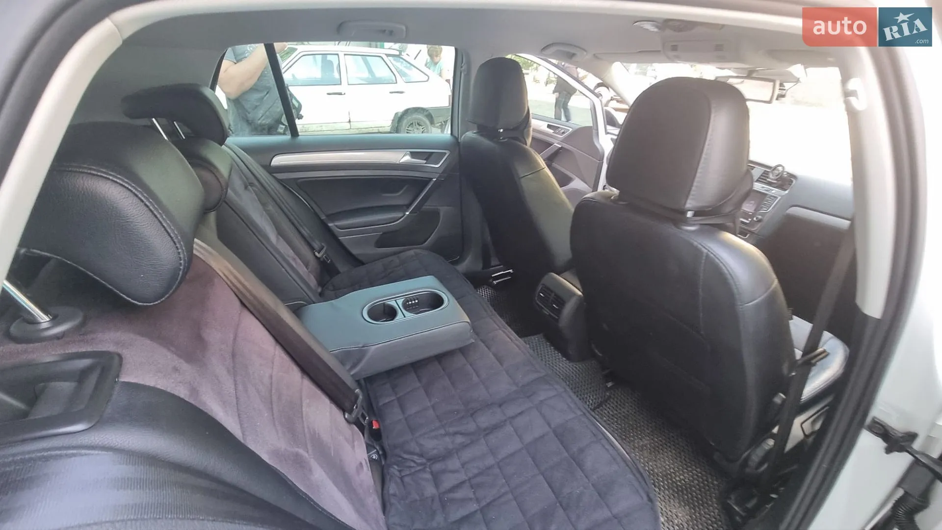 2014 Volkswagen Golf - мініатюра 9