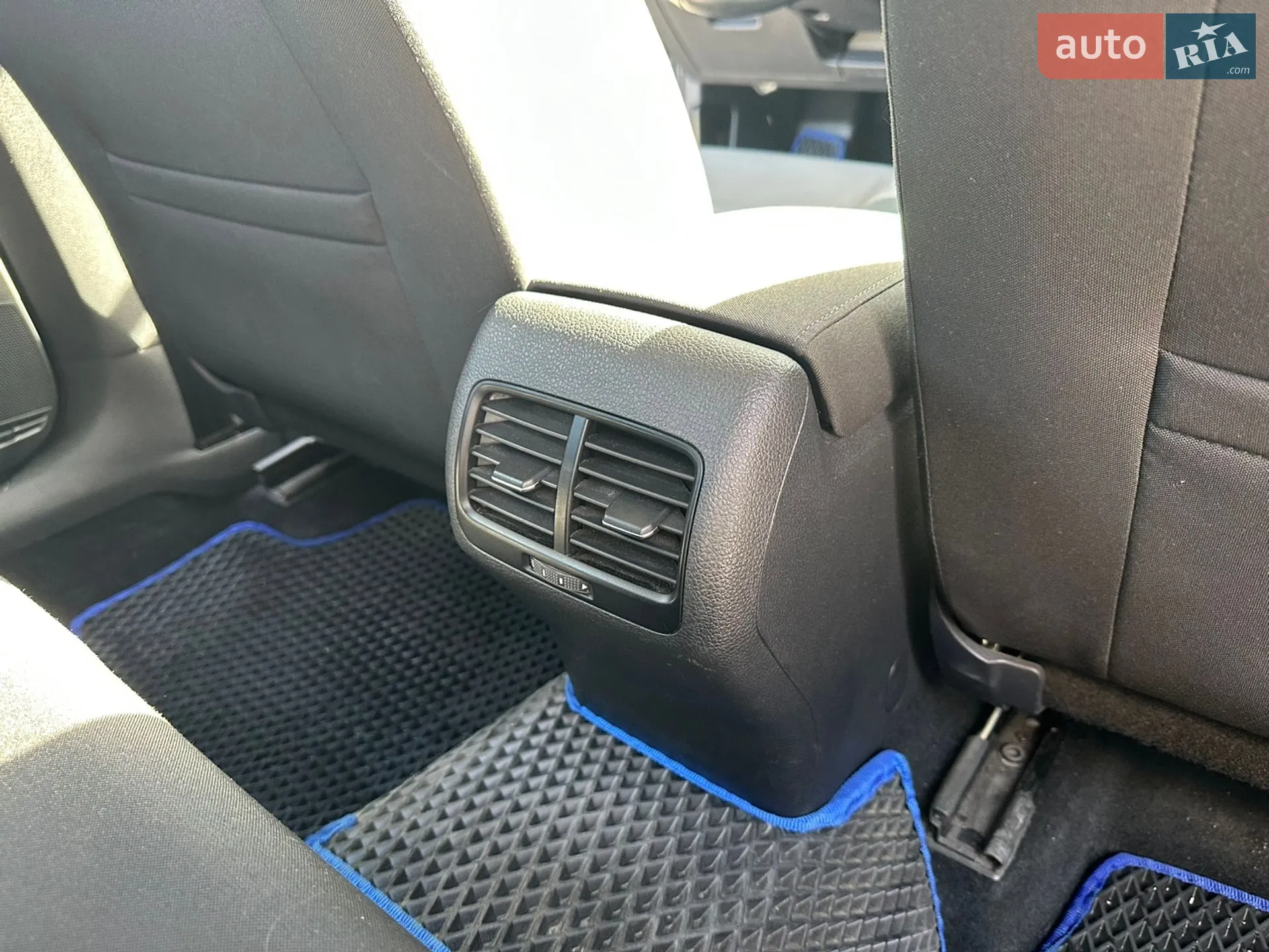 2014 Volkswagen Golf - мініатюра 15