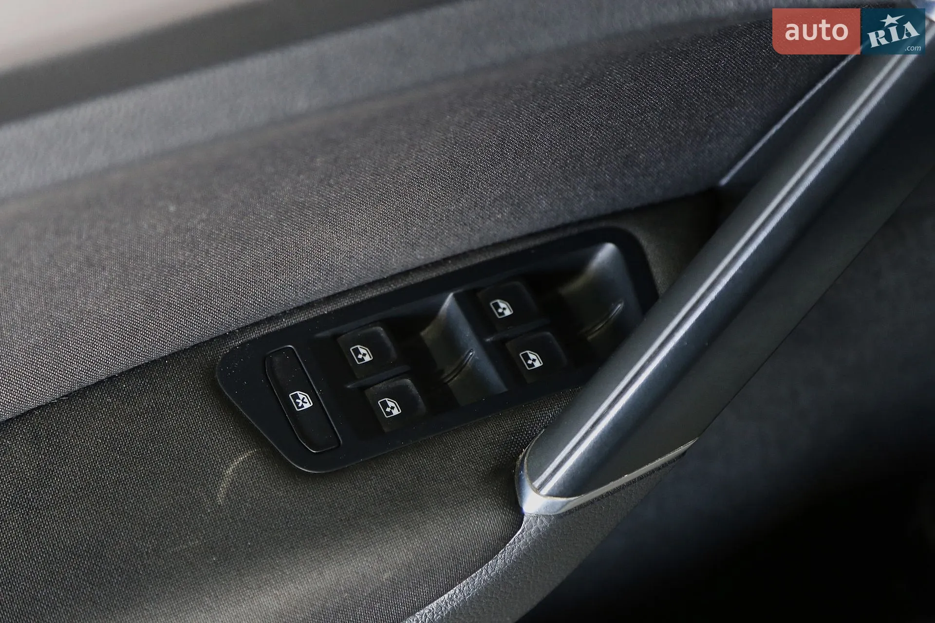 2016 Volkswagen Golf - мініатюра 25