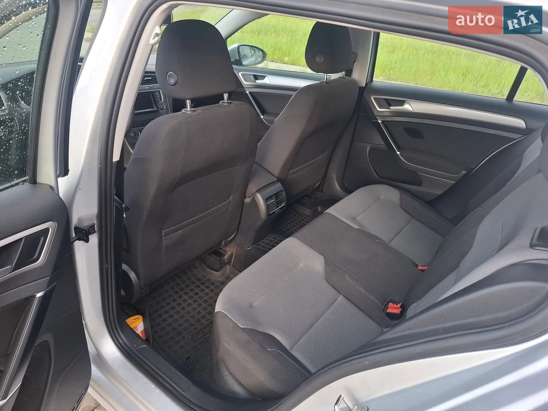Volkswagen e-Golf 2015 VIN WVWKP7AU4FW906530 фото оголошення 13 з 35