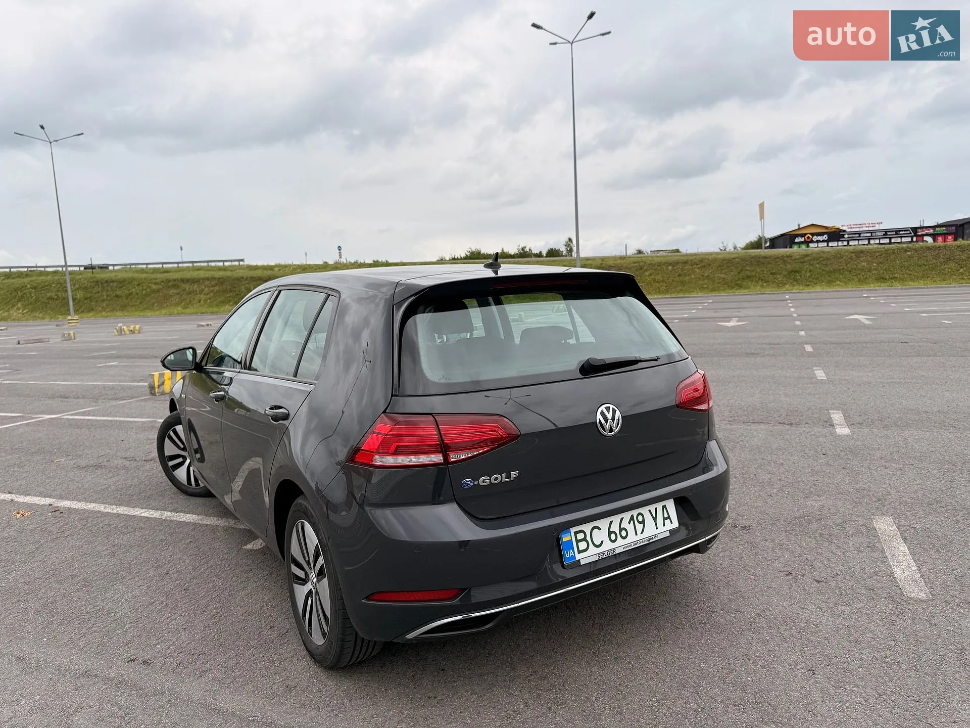 2020 Volkswagen Golf - мініатюра 4