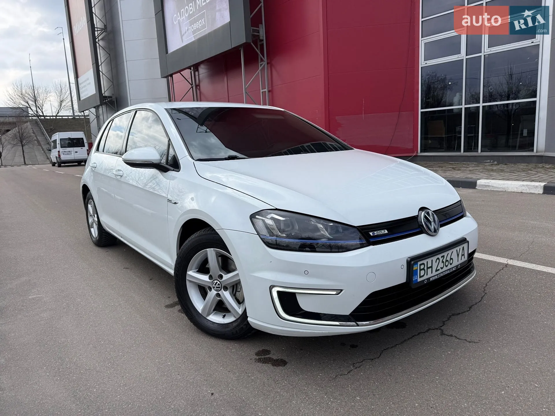 2014 Volkswagen Golf - мініатюра 3