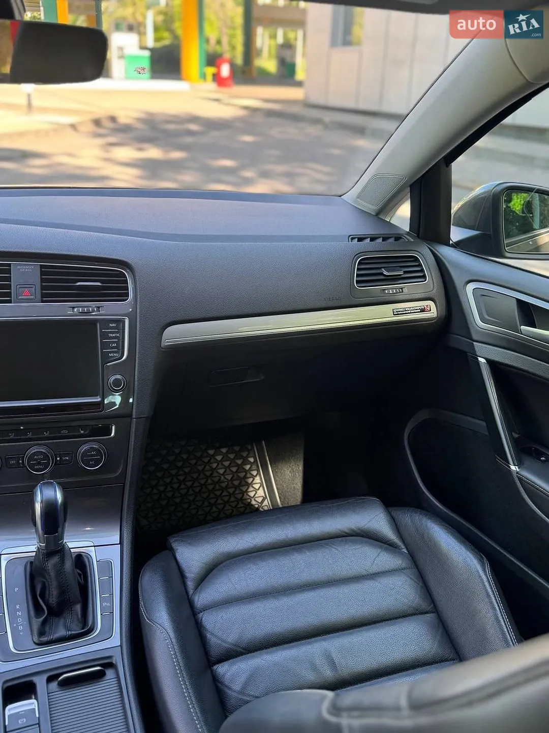 2017 Volkswagen Golf - мініатюра 23