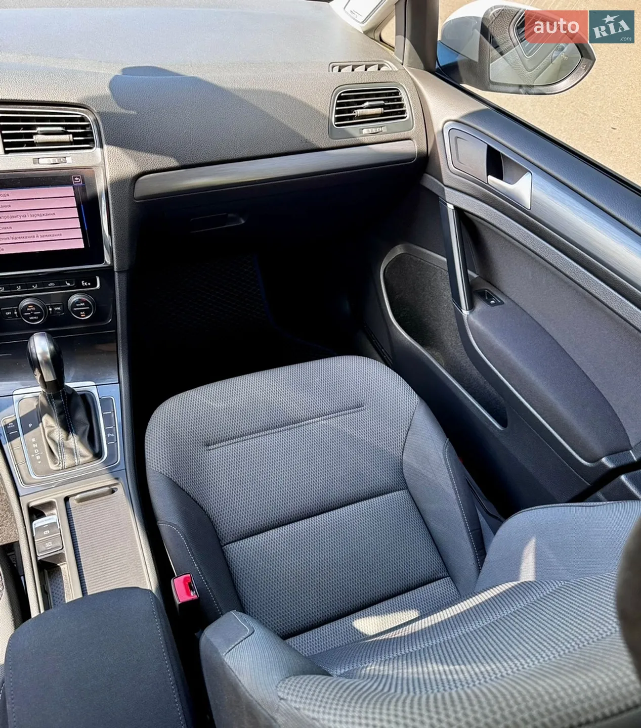2020 Volkswagen Golf - мініатюра 28