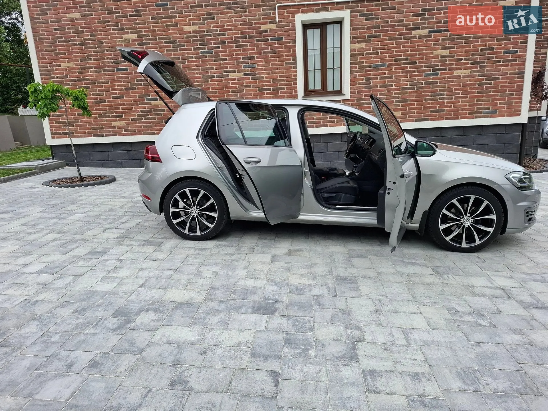 2017 Volkswagen Golf - мініатюра 12