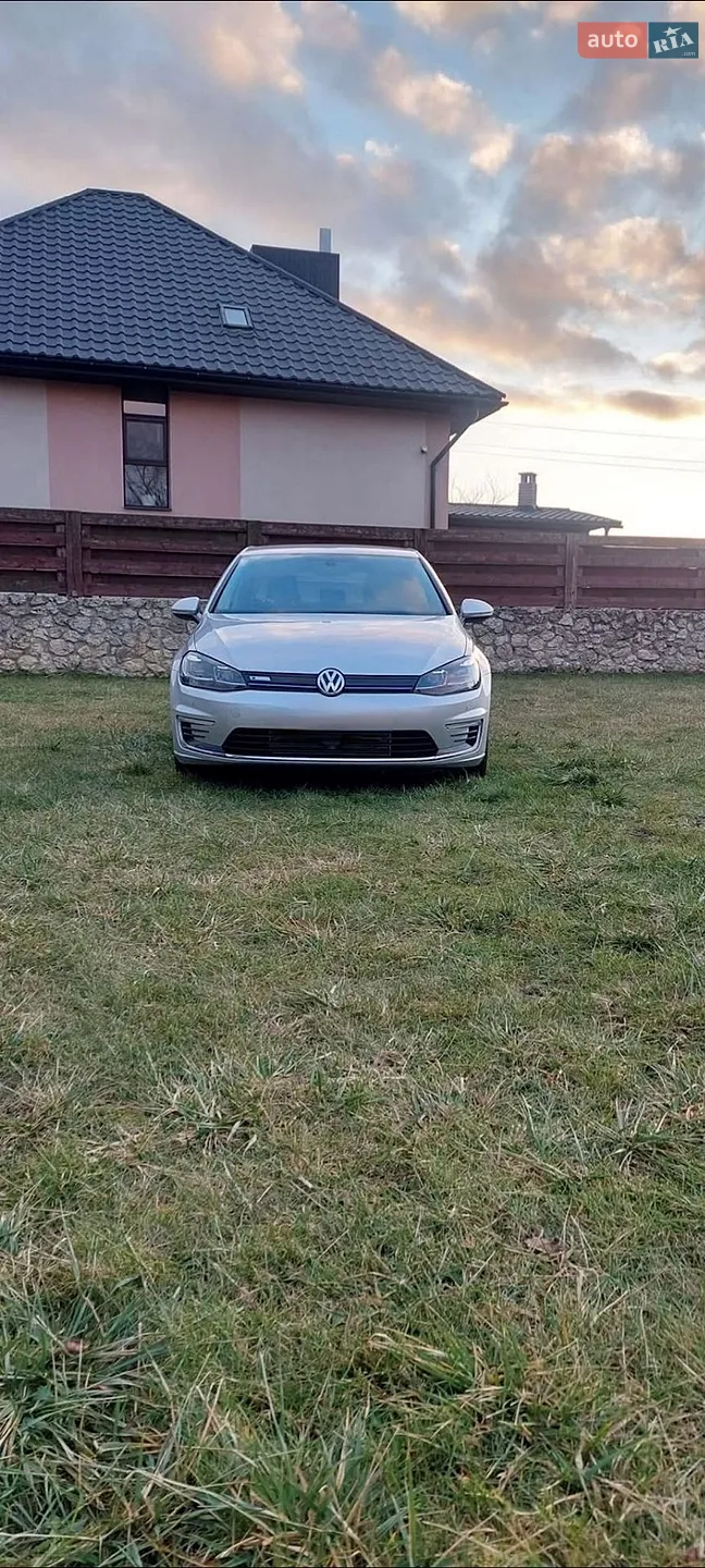 2020 Volkswagen Golf - мініатюра 2
