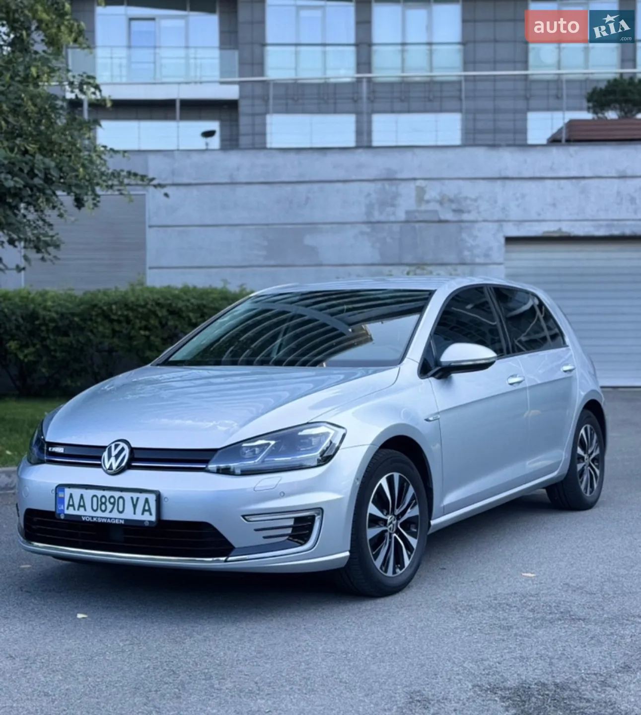 2019 Volkswagen Golf - фото 1