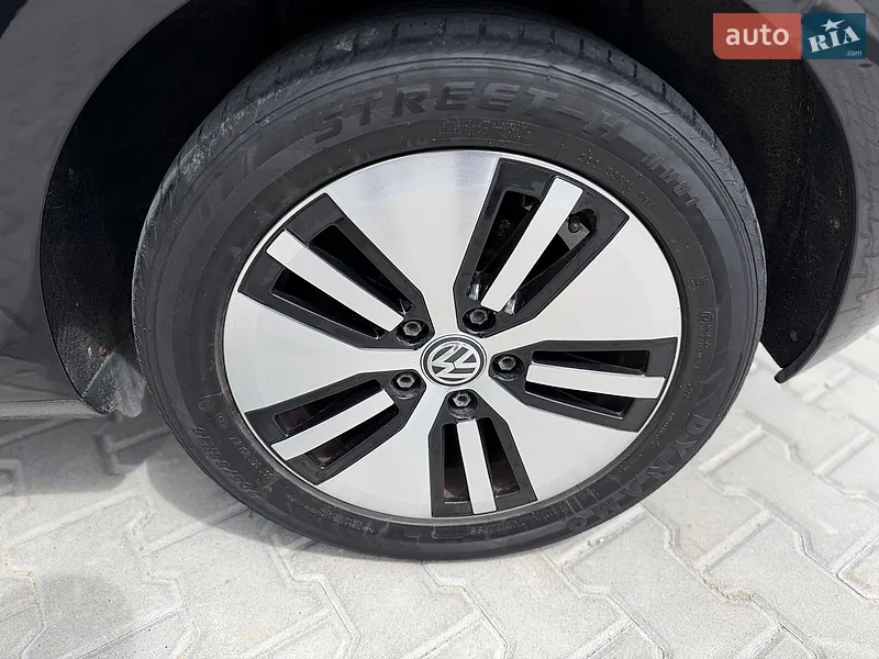 Volkswagen e-Golf 2014 VIN WVWZZZAUZFW904659 фото оголошення 18 з 61