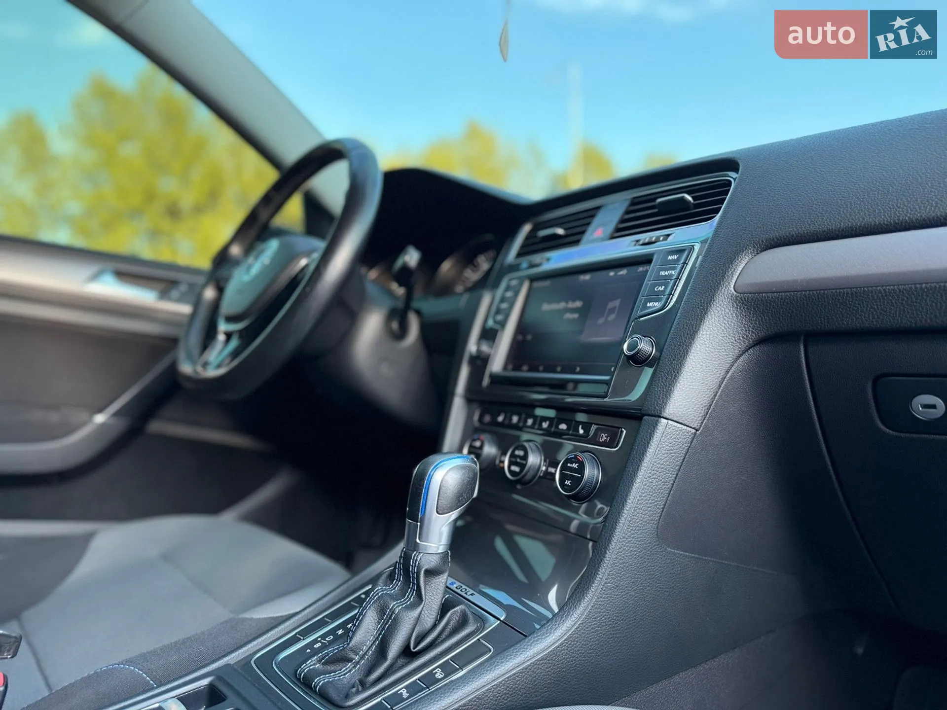 2014 Volkswagen Golf - мініатюра 26