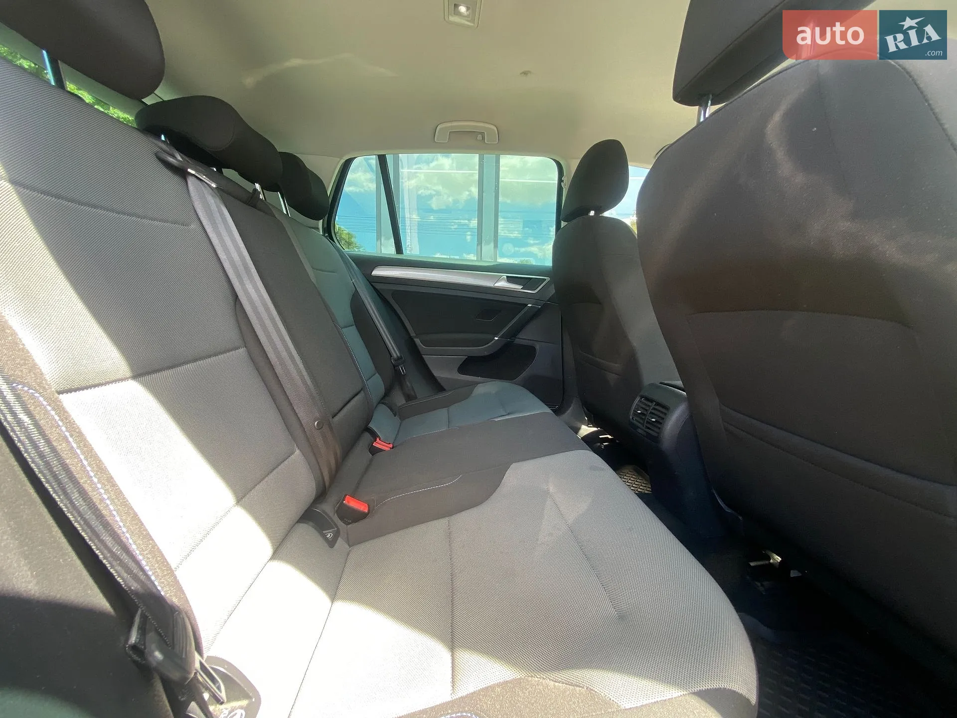 2015 Volkswagen Golf - мініатюра 17