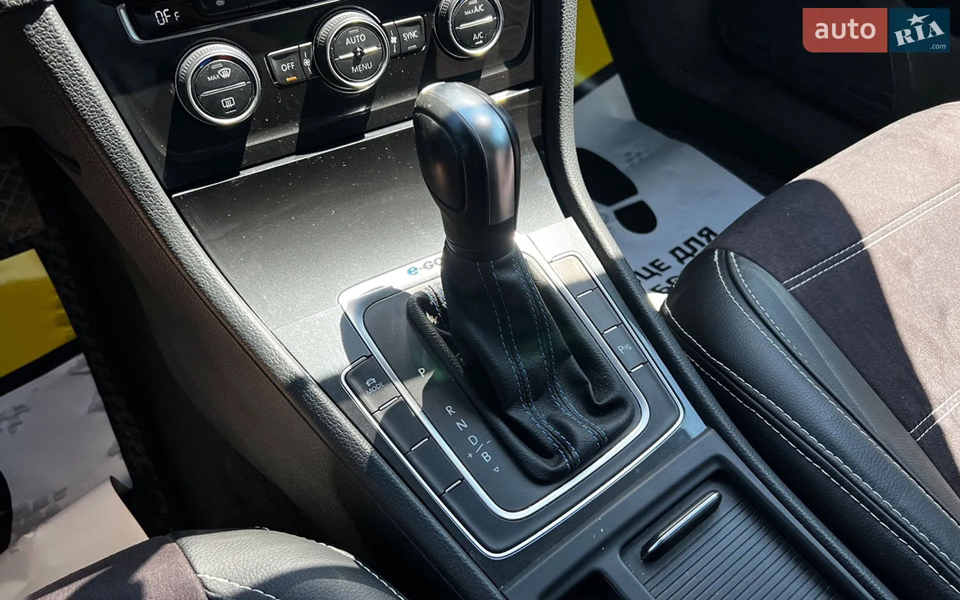 2020 Volkswagen Golf - мініатюра 16