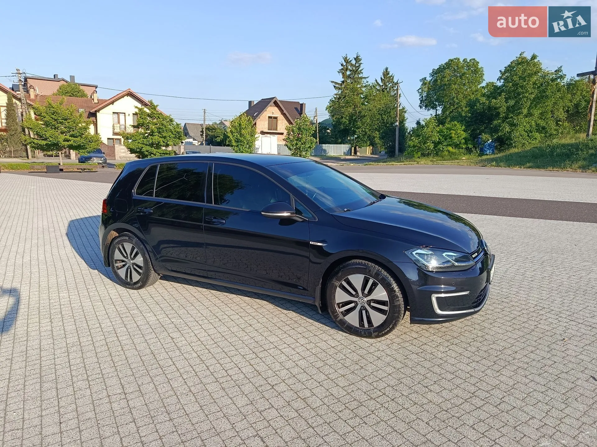 Volkswagen e-Golf 2018 VIN WVWZZZAUZJW908091 фото оголошення 3 з 5