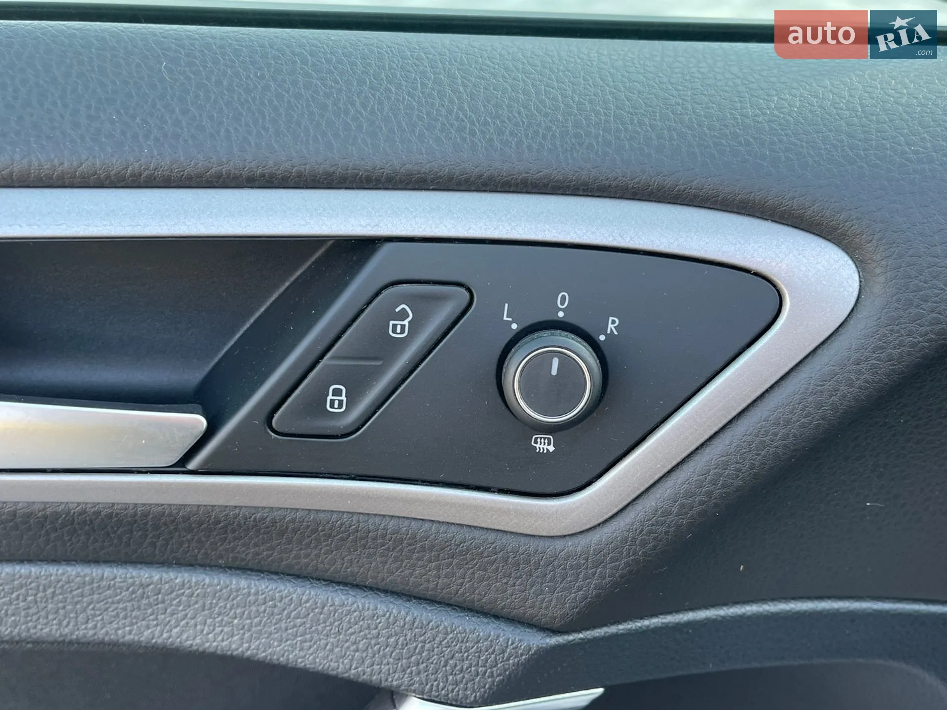 2014 Volkswagen Golf - мініатюра 31