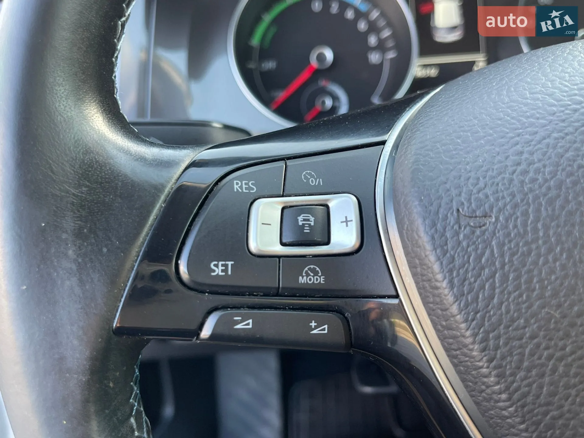 2014 Volkswagen Golf - мініатюра 40