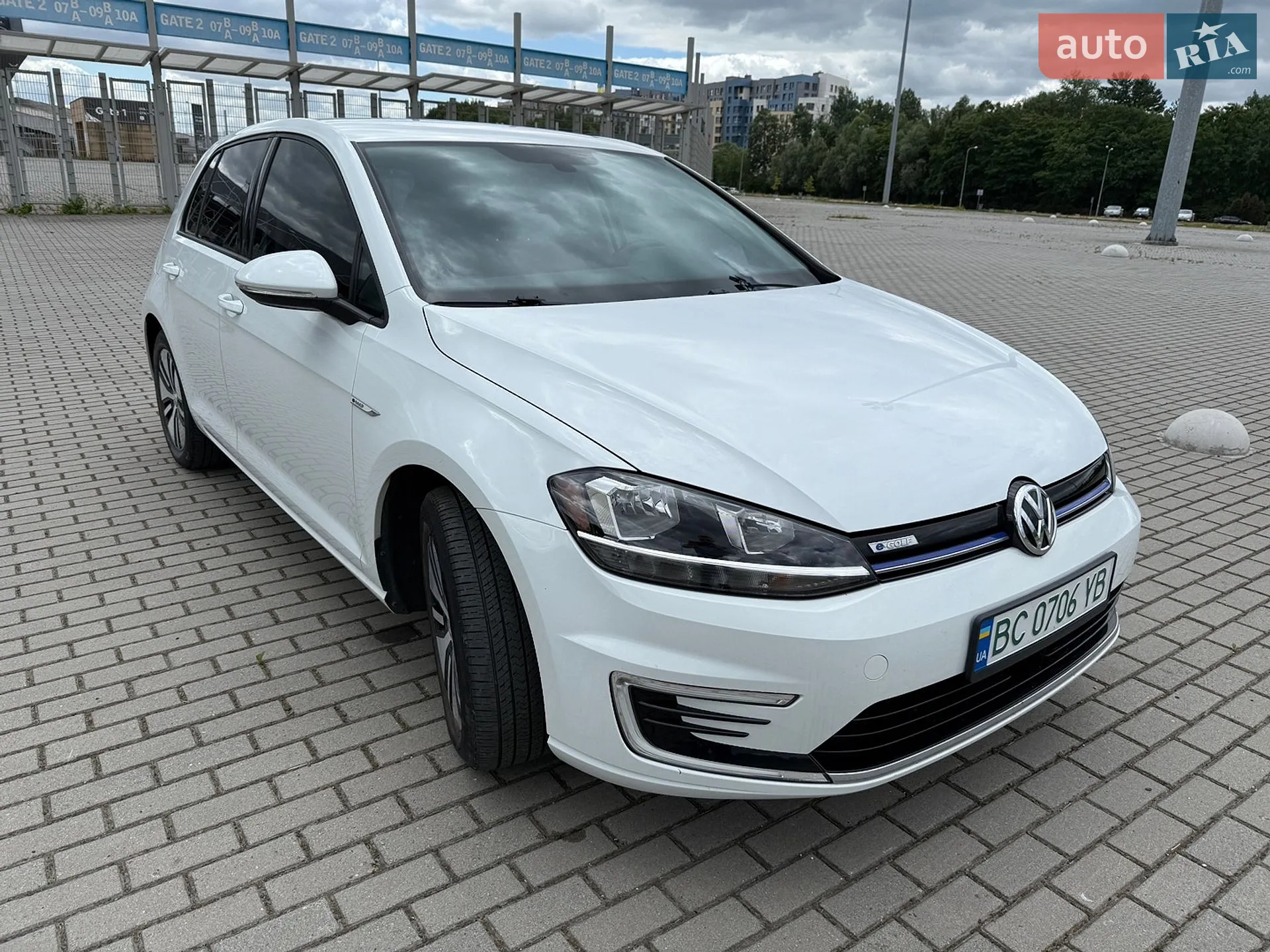 2019 Volkswagen Golf - мініатюра 4