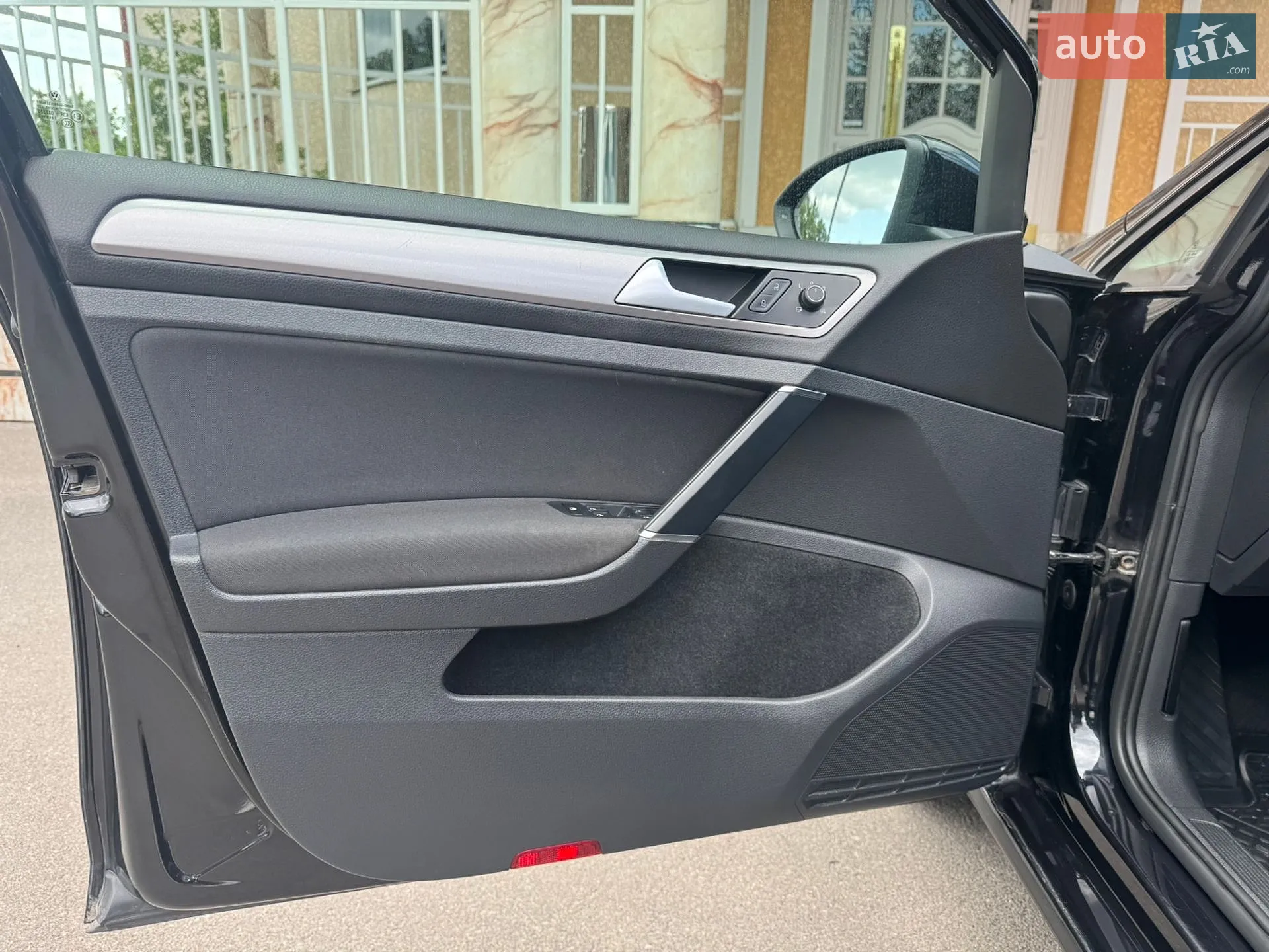 2015 Volkswagen Golf - мініатюра 36