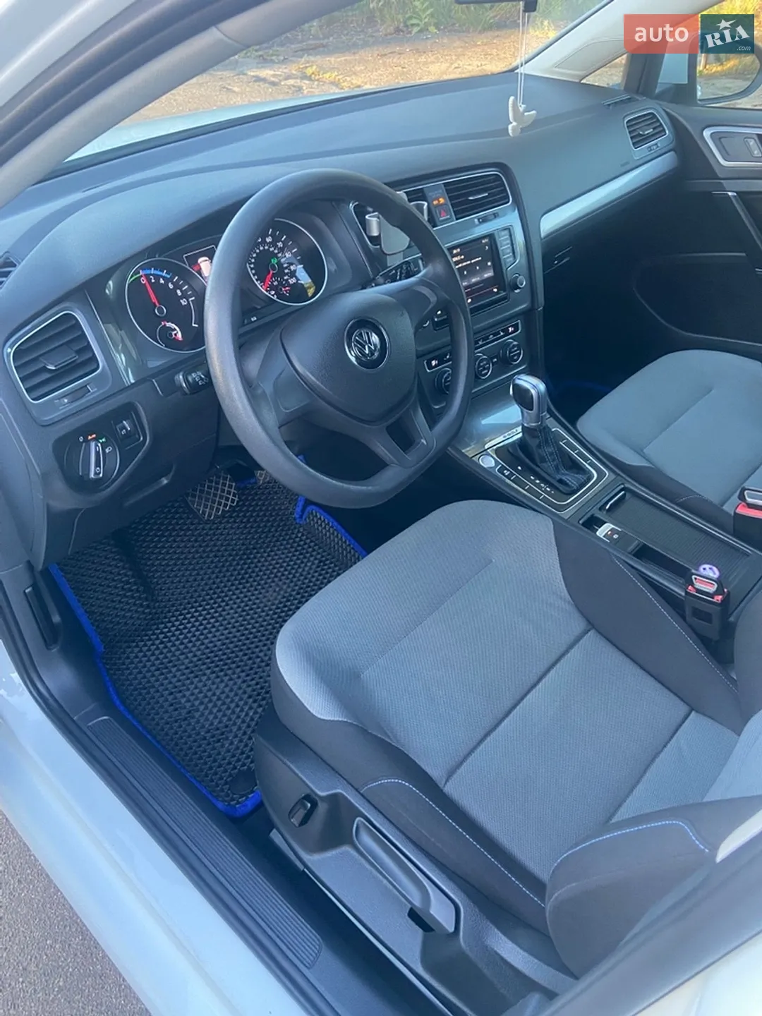 2015 Volkswagen Golf - мініатюра 28