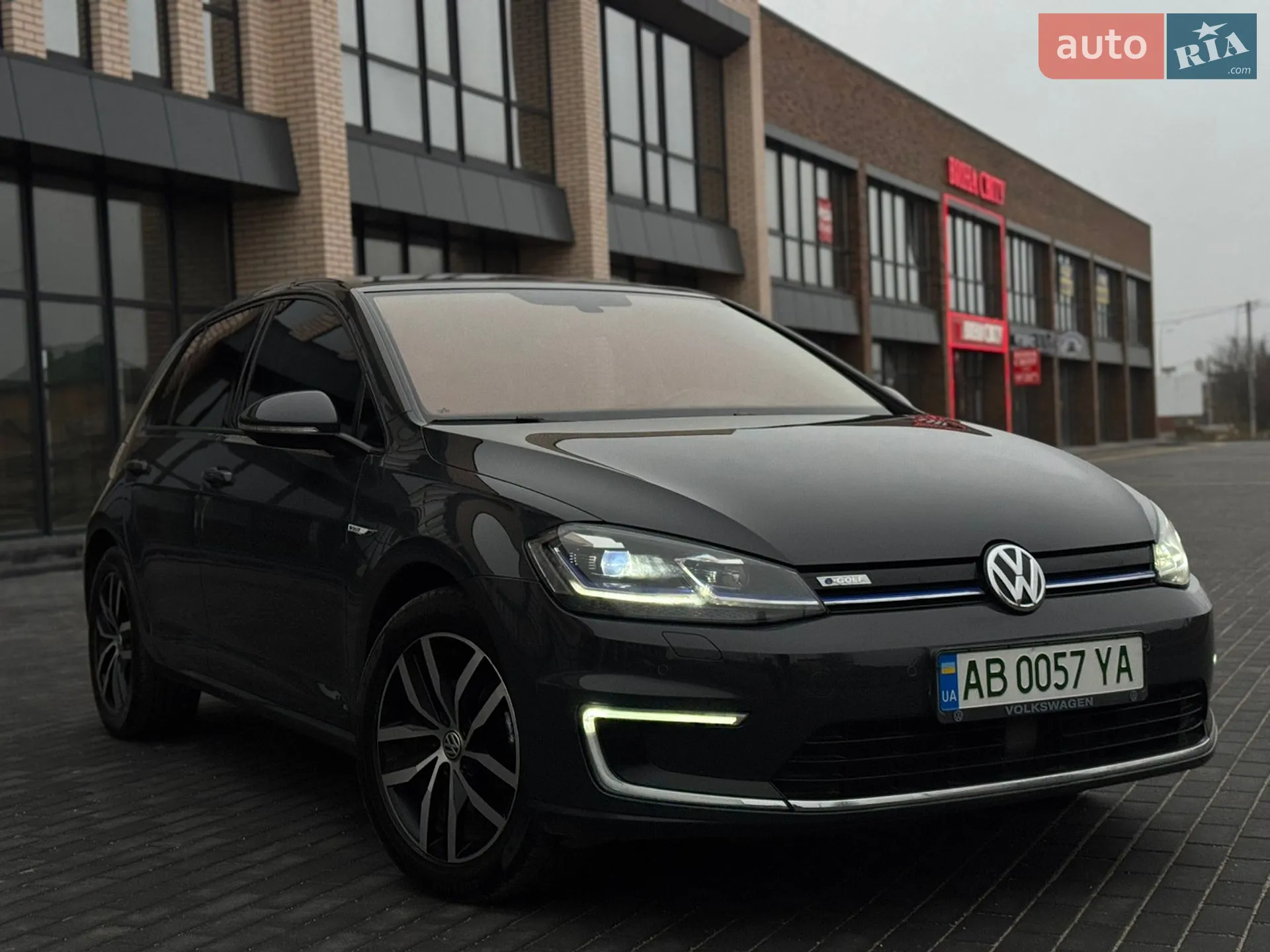 2018 Volkswagen Golf - фото 1