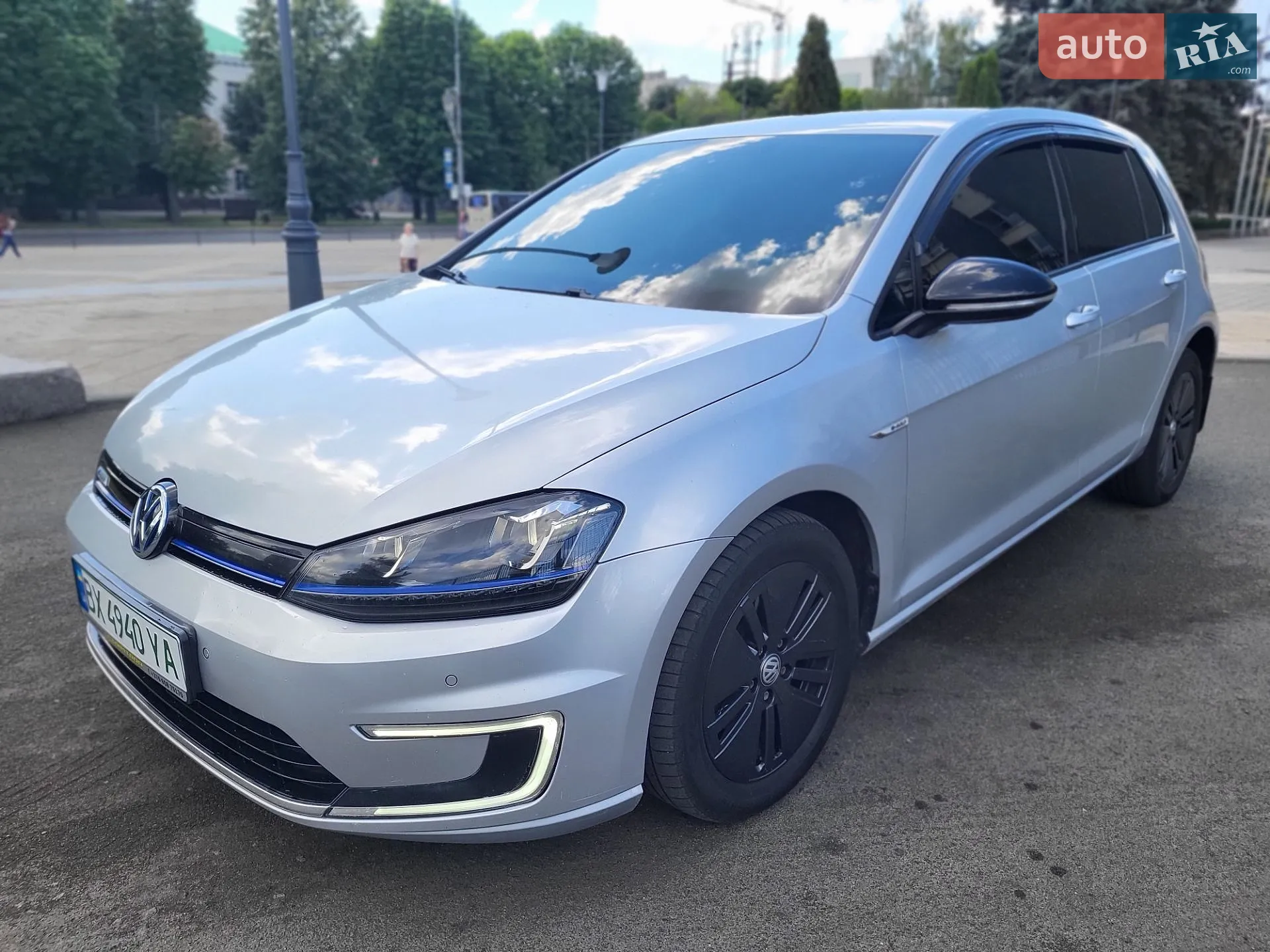 Volkswagen e-Golf 2015 VIN WVWZZZAUZGW902630 фото оголошення 4 з 73