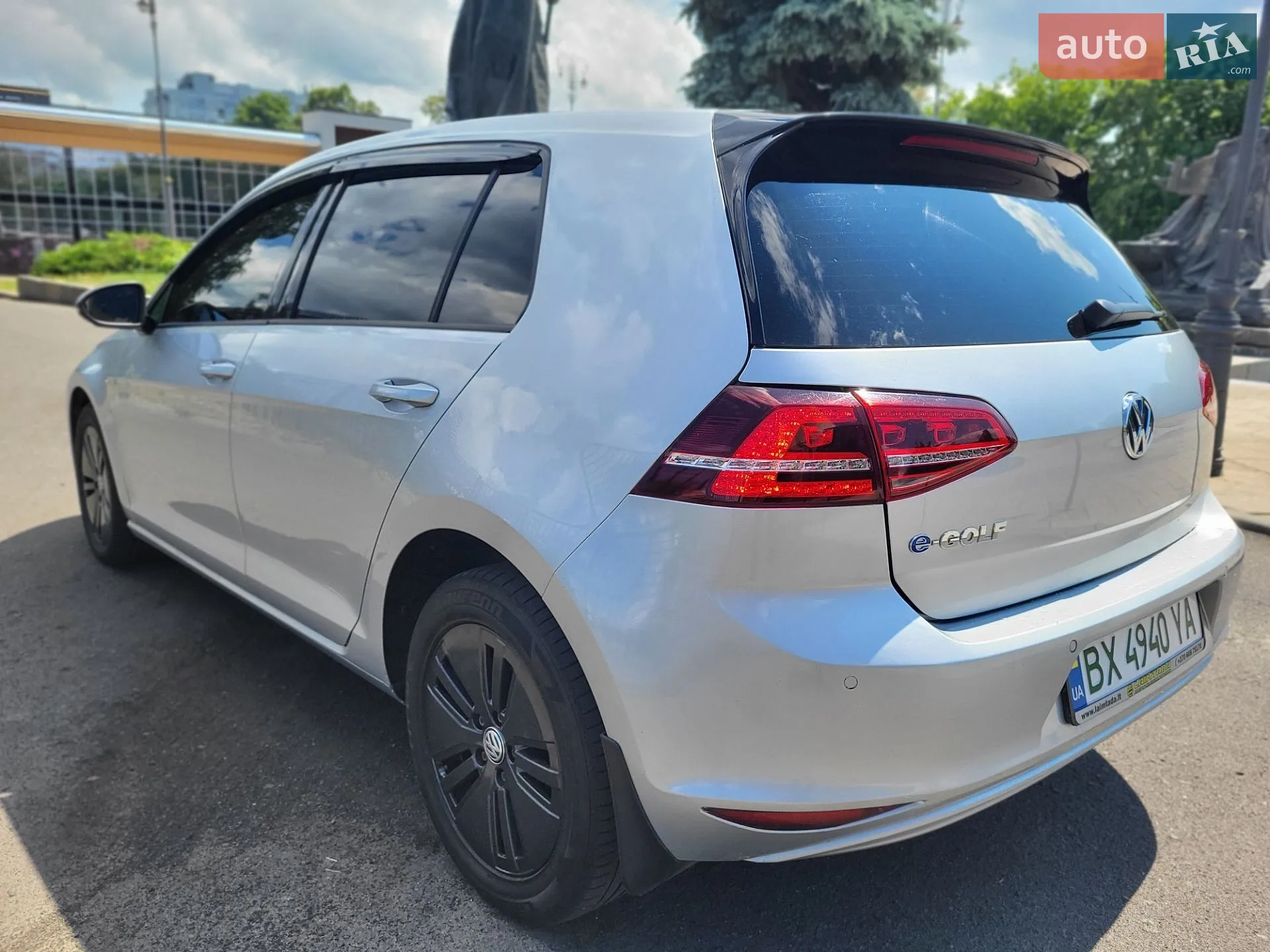Volkswagen e-Golf 2015 VIN WVWZZZAUZGW902630 фото оголошення 14 з 73