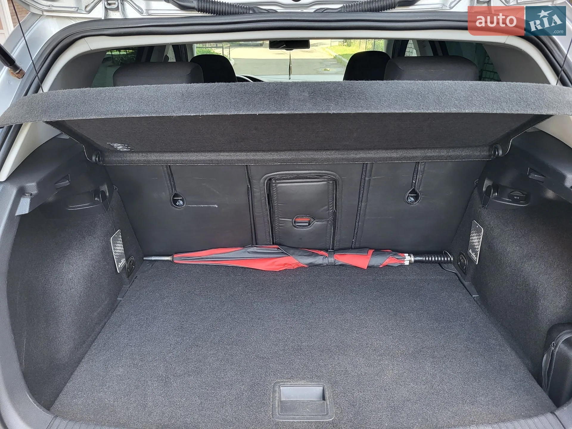 Volkswagen e-Golf 2015 VIN WVWZZZAUZGW902630 фото оголошення 39 з 73