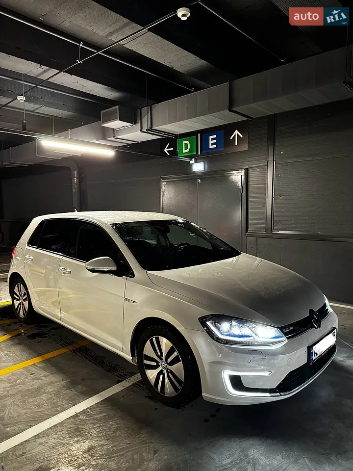 2017 Volkswagen Golf - мініатюра 25