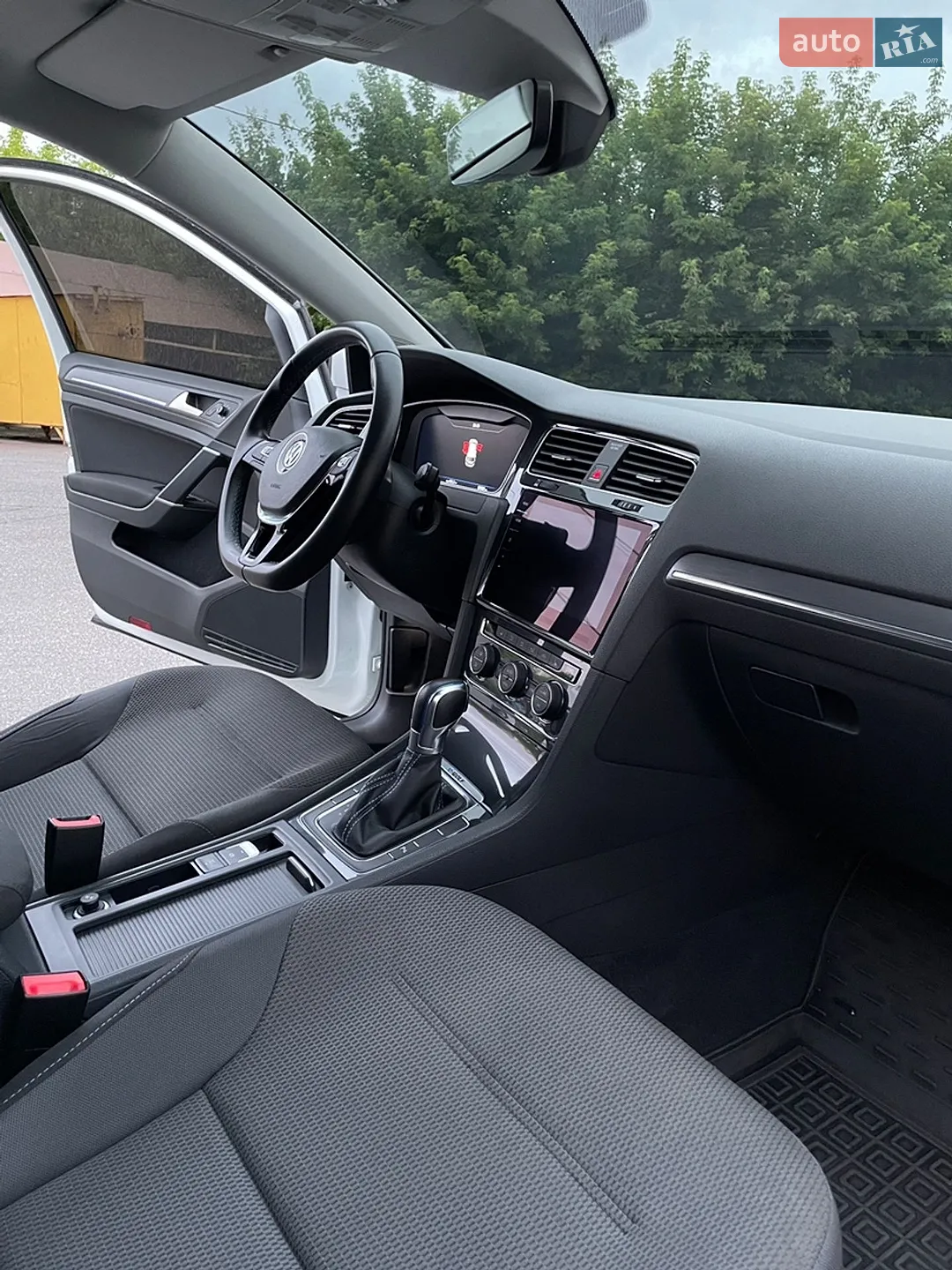 2018 Volkswagen Golf - мініатюра 16