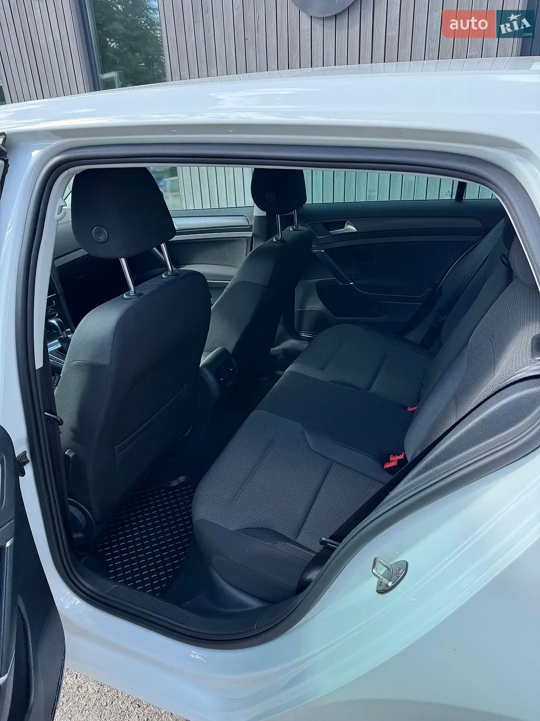 2017 Volkswagen Golf - мініатюра 21