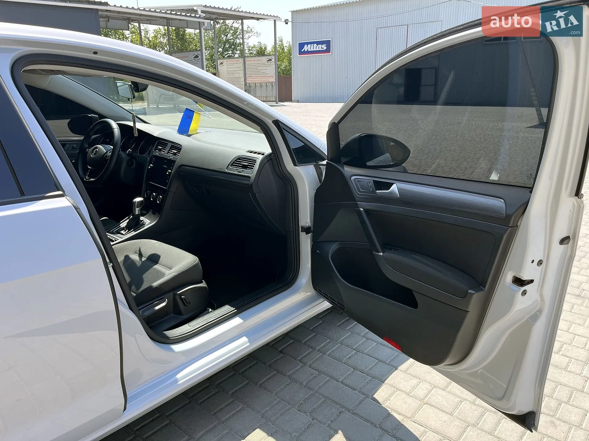 2017 Volkswagen Golf - мініатюра 38