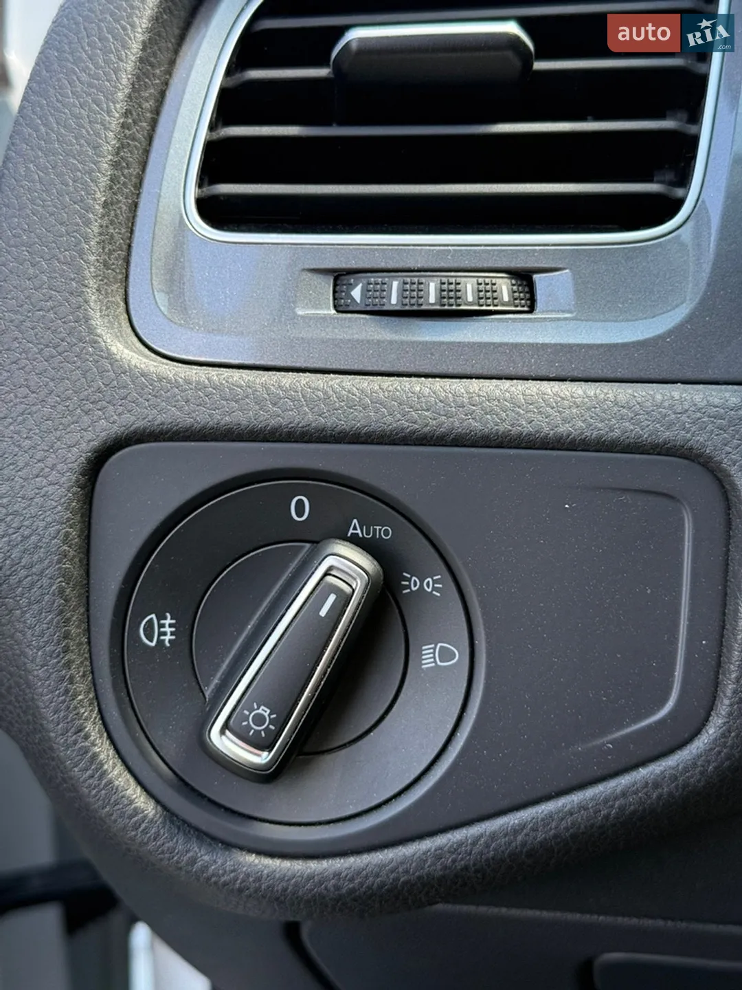 2015 Volkswagen Golf - мініатюра 26