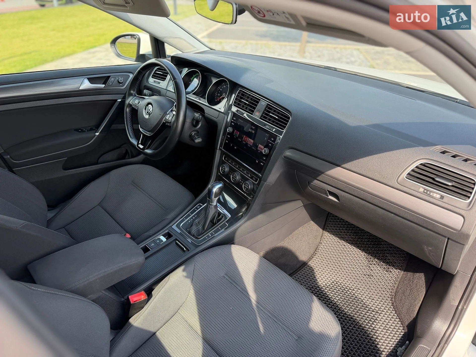 2019 Volkswagen Golf - мініатюра 32