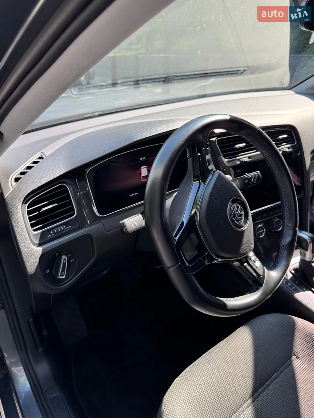 2018 Volkswagen Golf - мініатюра 9