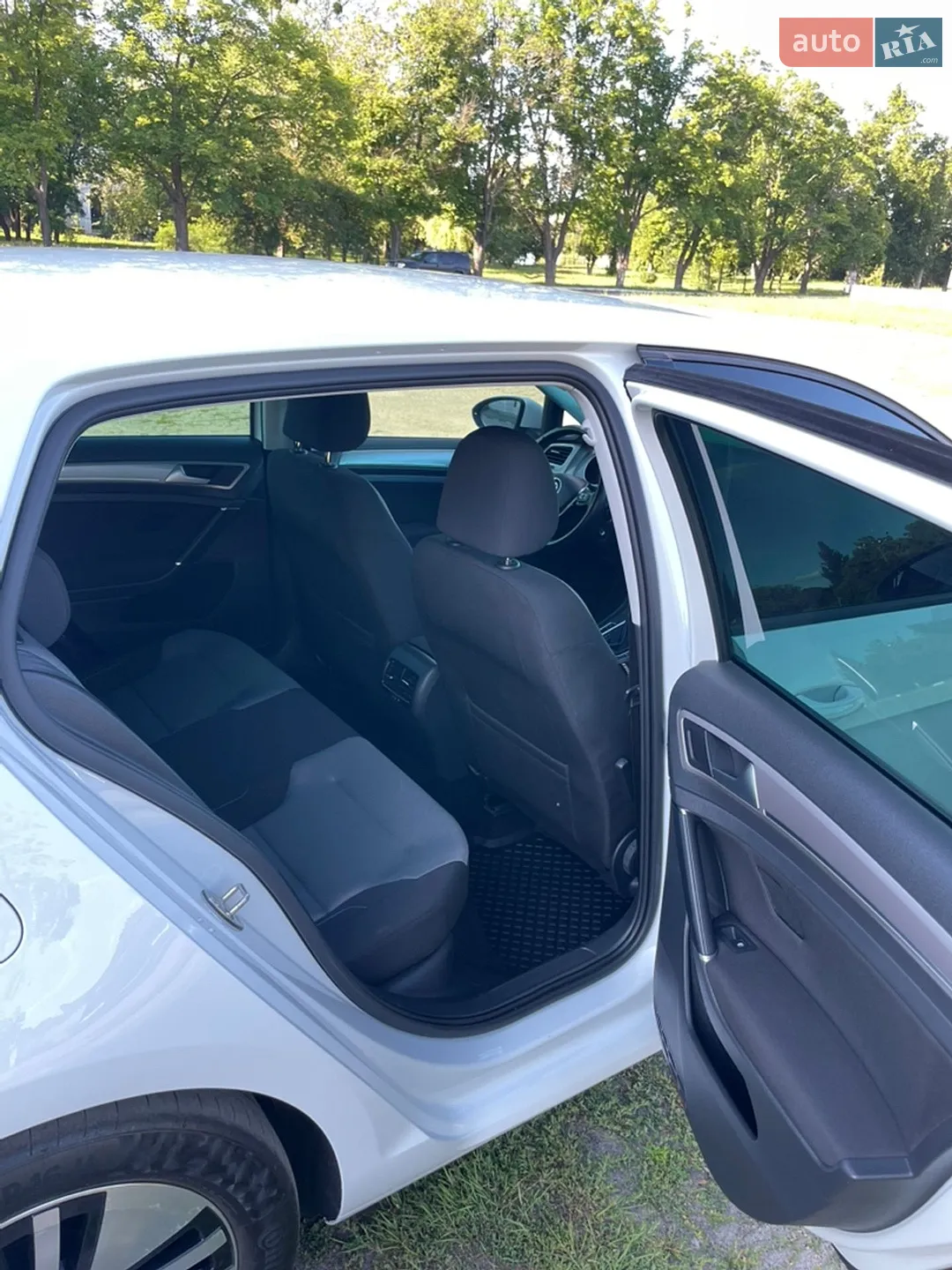 2015 Volkswagen Golf - мініатюра 12