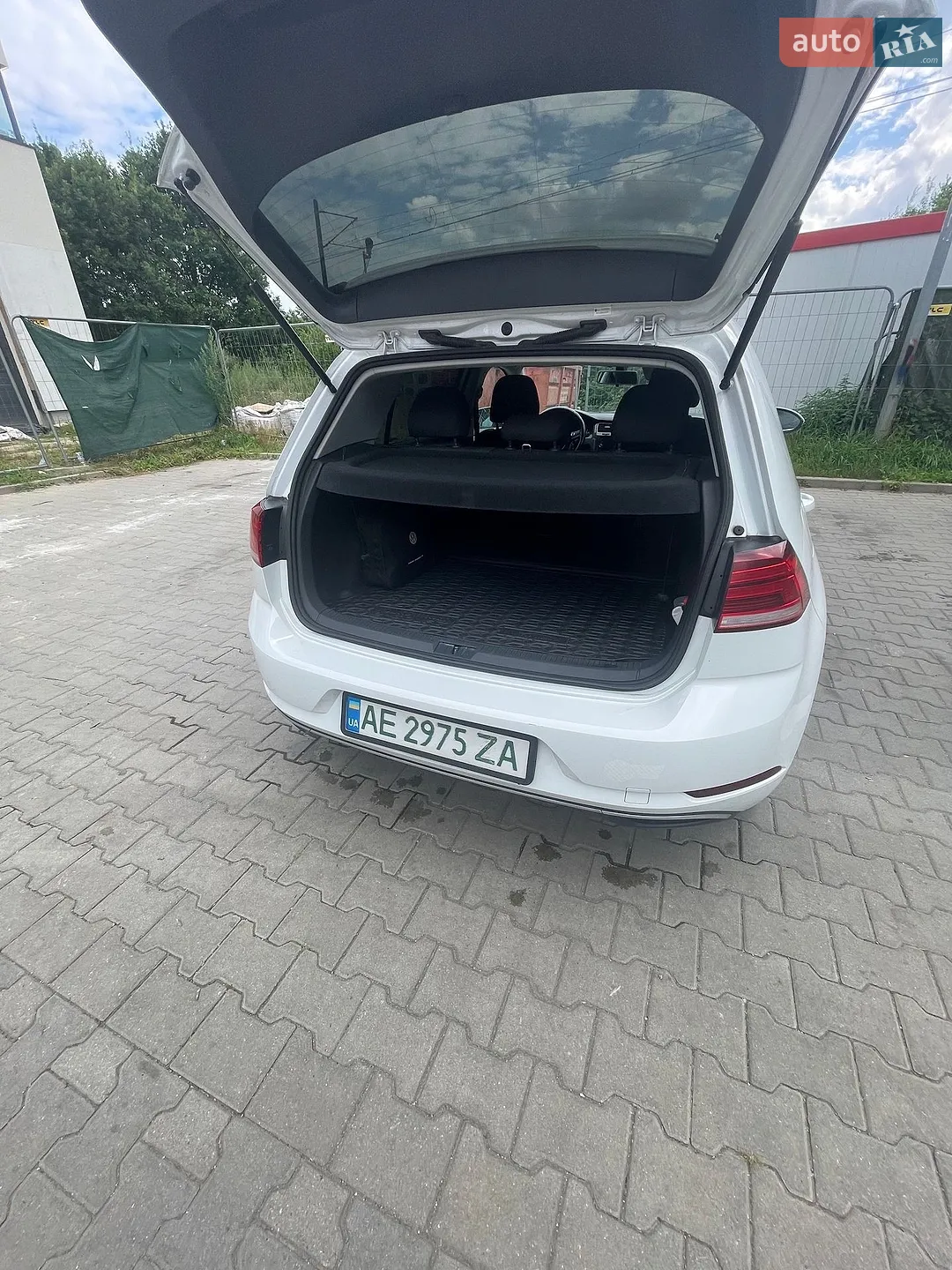 2017 Volkswagen Golf - мініатюра 2