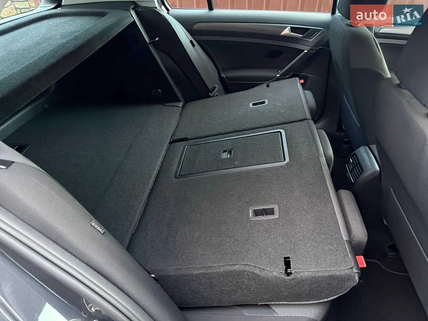 2020 Volkswagen Golf - мініатюра 37
